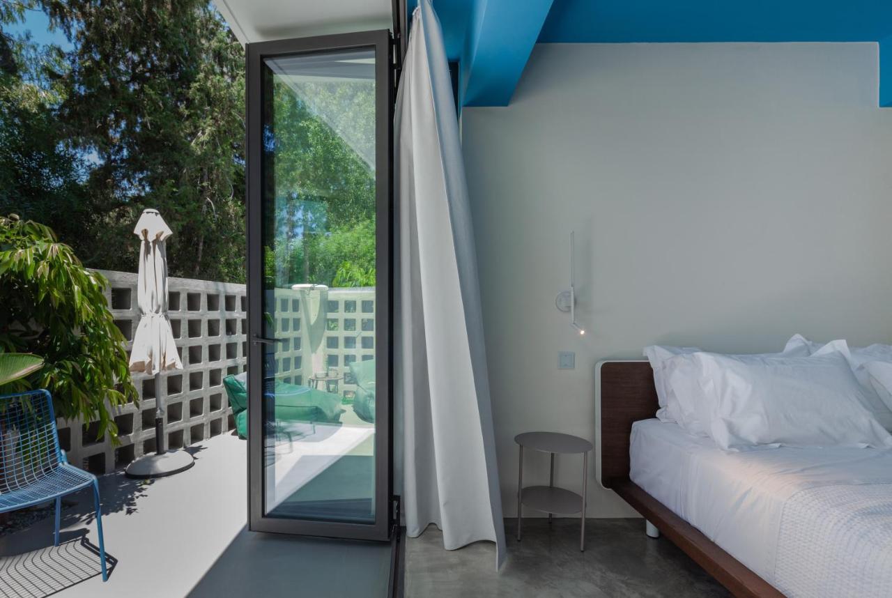 Adrop Pool Suites Paphos Ngoại thất bức ảnh